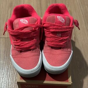 Vans Ladies Sneakers in Bright Pink